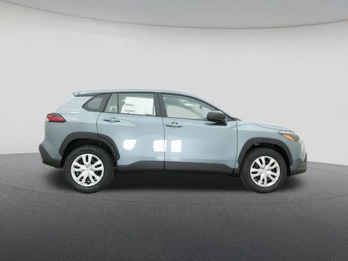 Used 2026 Toyota Corolla Cross L image 27