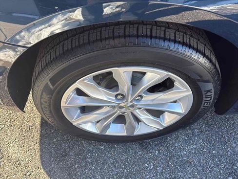 Used 2019 Chevrolet Malibu LT w/ Driver Confidence Package image 12