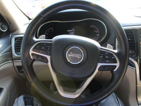 Used 2014 Jeep Grand Cherokee Limited w/ Luxury Group II RWD image 9