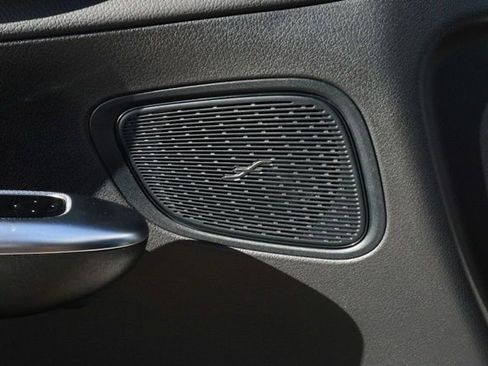 Certified 2025 Mercedes-Benz GLC 300 image 23