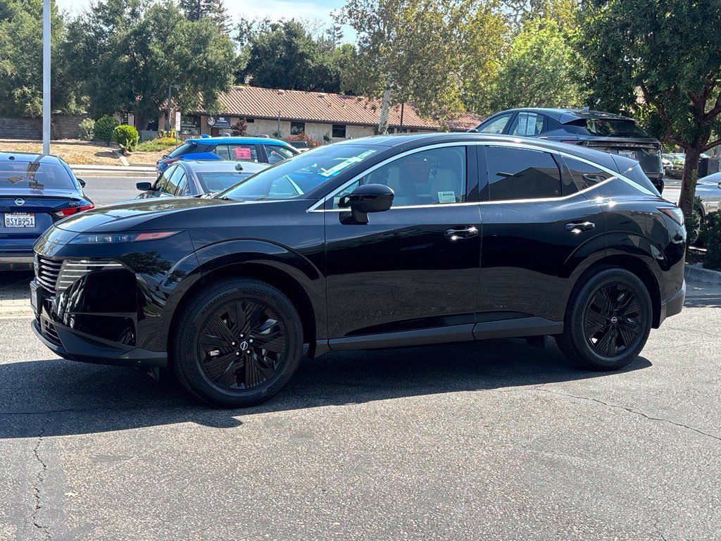 Certified 2025 Nissan Murano SV FWD image 8