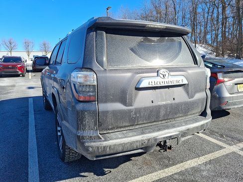 Used 2016 Toyota 4Runner Limited image 3