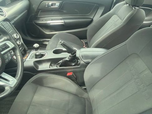 Used 2020 Ford Mustang GT w/ Black Accent Package RWD image 7
