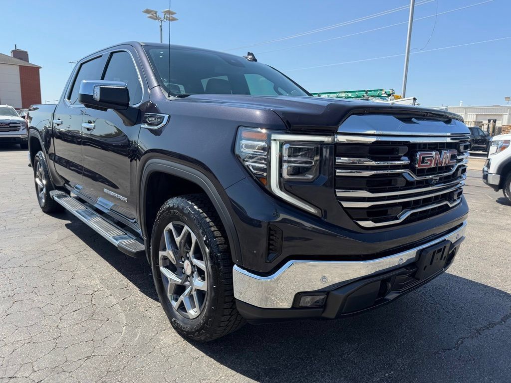 Used 2026 GMC Sierra 1500 SLT w/ SLT Premium Plus Package AWD/4WD image 5