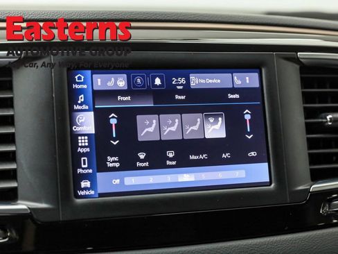 Used 2024 Chrysler Voyager LX image 19