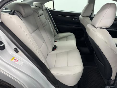Used 2018 Lexus ES 350 w/ Premier Package FWD image 16
