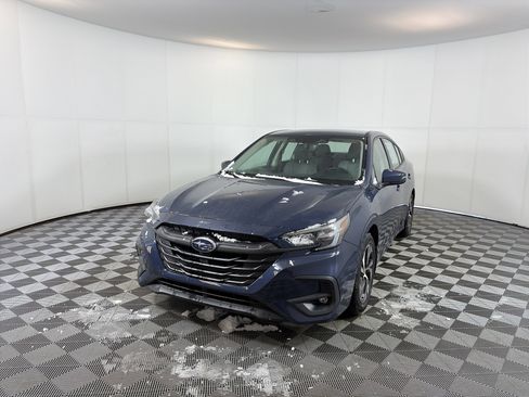 Used 2025 Subaru Legacy Premium image 2