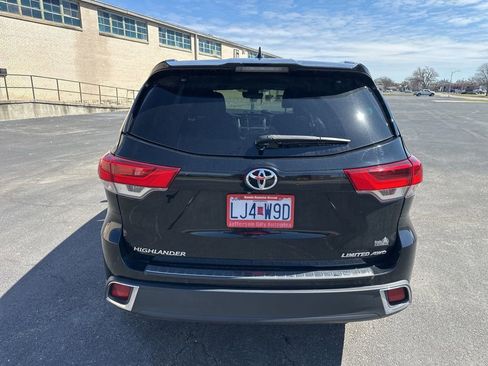 Used 2019 Toyota Highlander Limited image 6