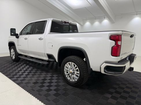 Used 2022 Chevrolet Silverado 3500 High Country w/ Z71 Off-Road Package image 5
