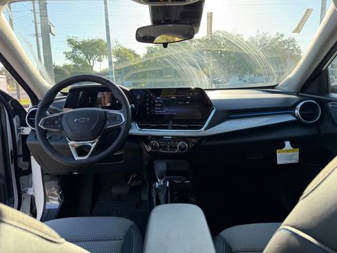 New 2026 Chevrolet Trax LT FWD image 21