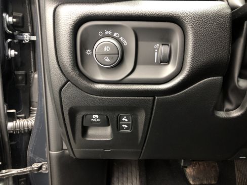 Used 2025 RAM 1500 Big Horn image 19