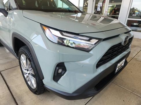 Used 2023 Toyota RAV4 XLE Premium AWD/4WD image 8