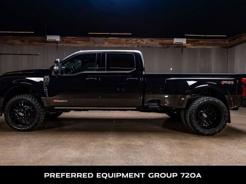Used 2024 Ford F350 King Ranch w/ FX4 Off-Road Package image 5