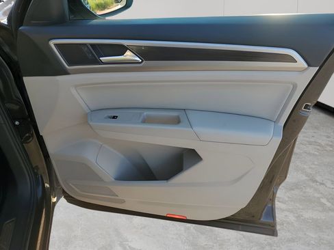 Used 2019 Volkswagen Atlas SEL image 13