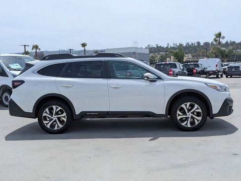 Used 2022 Subaru Outback Limited image 4