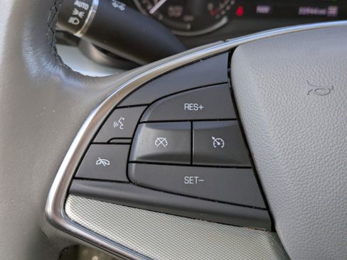 Certified 2023 Cadillac XT5 Premium Luxury image 23