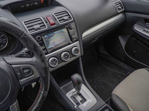 Used 2016 Subaru Crosstrek 2.0i Premium w/ Moonroof Package image 16