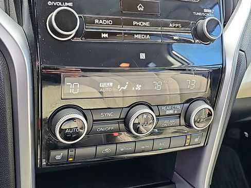 Used 2019 Subaru Ascent Premium image 17
