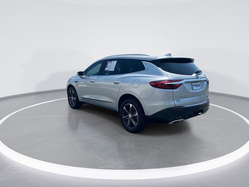 Used 2020 Buick Enclave Essence w/ Sport Touring Edition FWD image 7