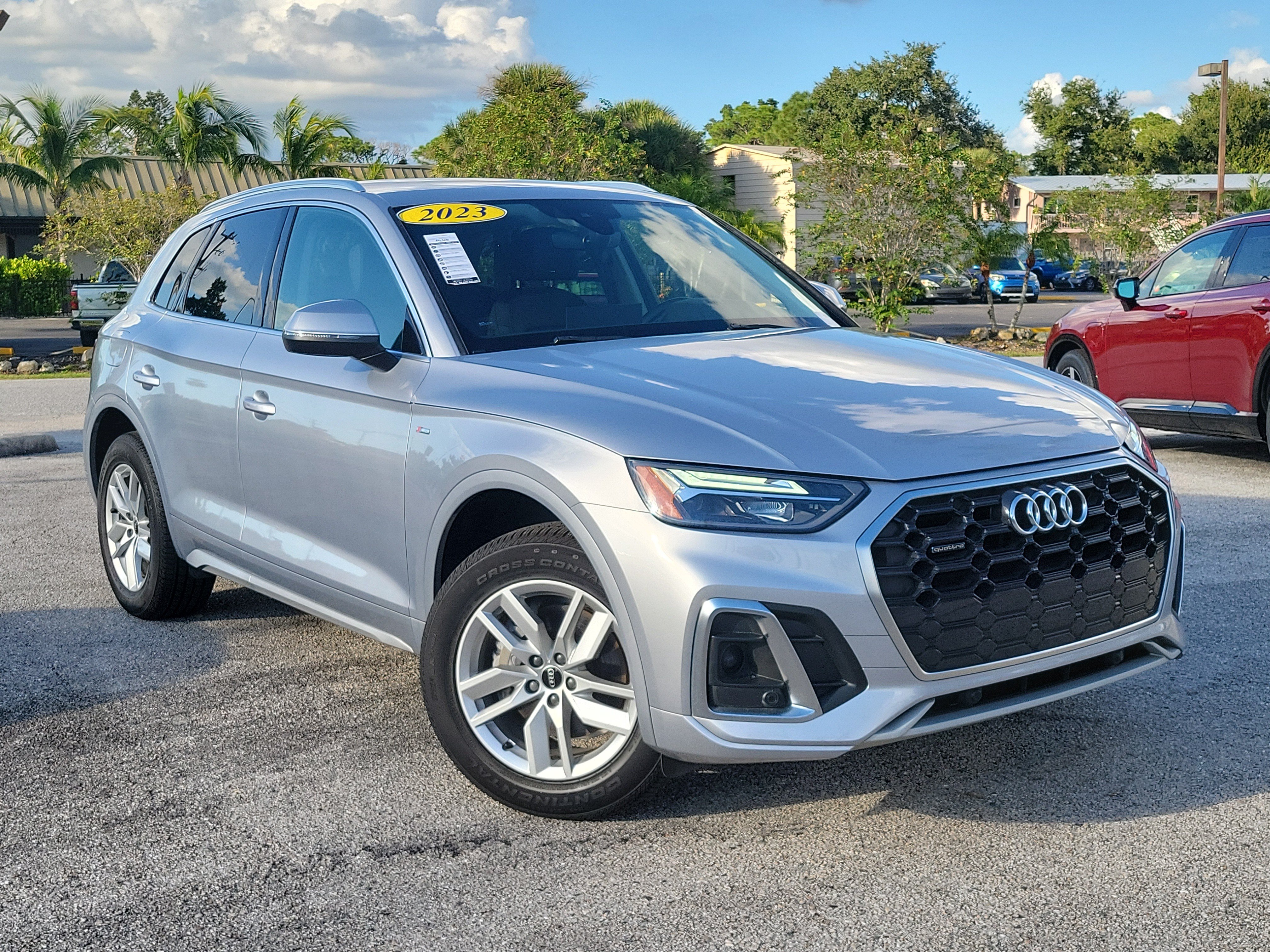 Used 2023 Audi Q5 2.0T Premium w/ Convenience Package AWD/4WD image 1