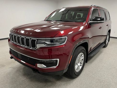 Used 2024 Jeep Wagoneer 4WD w/ HD Trailer Tow Package image 4