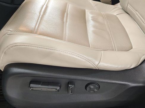 Used 2018 Honda CR-V EX-L image 3