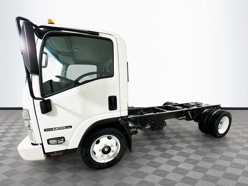 New 2026 Isuzu NPR image 21