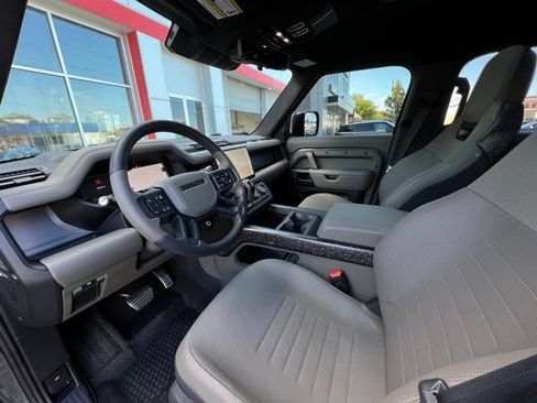 Used 2025 Land Rover Defender 110 AWD/4WD image 47
