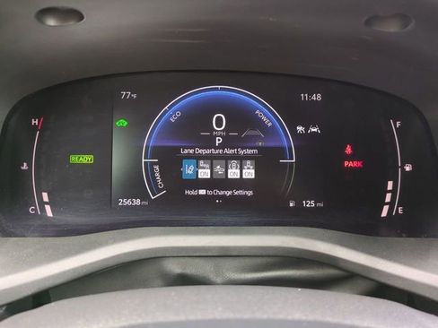 Used 2025 Toyota Camry SE image 24