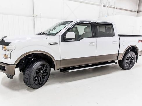 Used 2016 Ford F150 Lariat w/ Equipment Group 501A Mid image 4