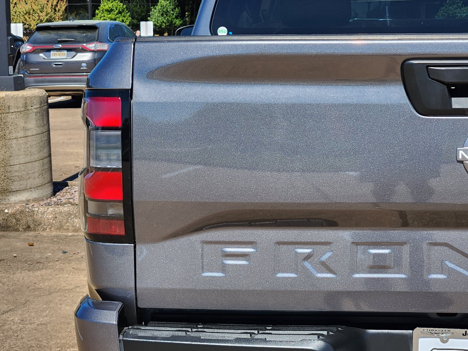 Used 2024 Nissan Frontier SV w/ Technology Package AWD/4WD image 14