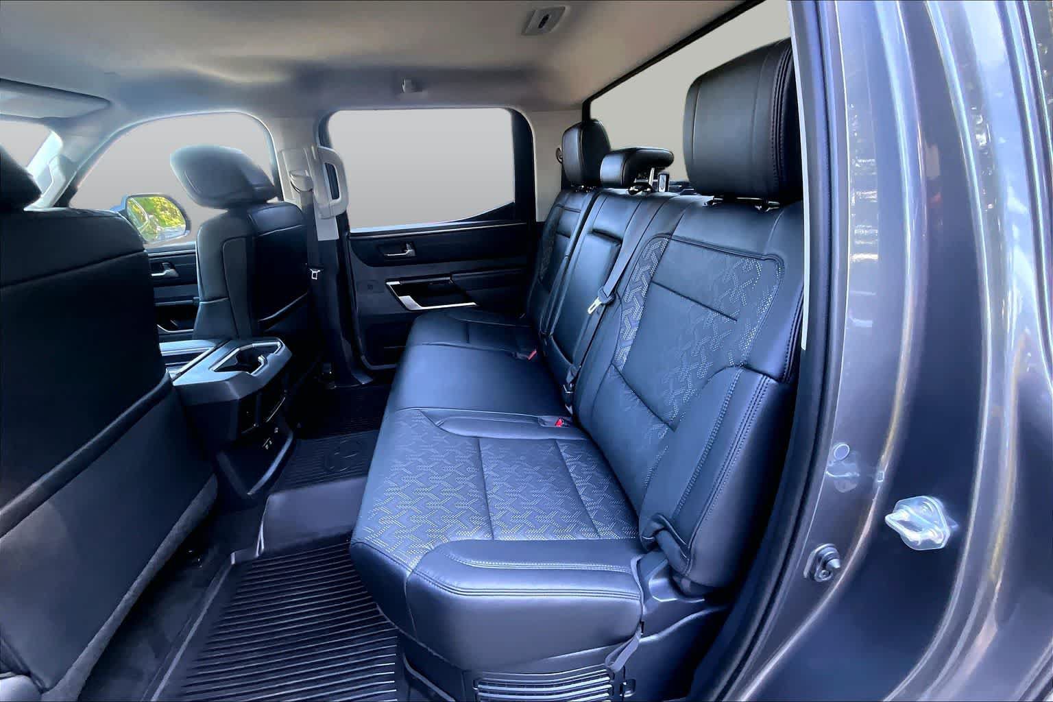 Used 2024 Toyota Tundra Limited AWD/4WD image 37