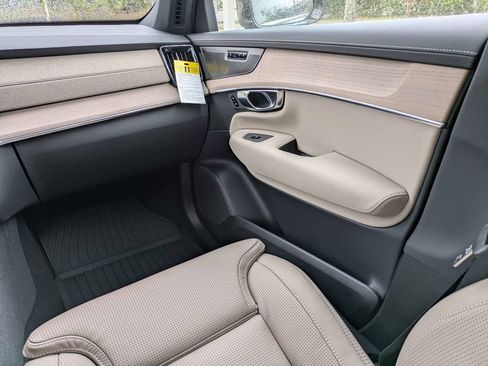 New 2026 Volvo XC90 B6 Ultra w/ Protection Package Premier AWD/4WD image 24