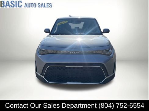 Used 2025 Kia Soul LX w/ LX Technology Package image 3