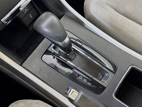 Used 2013 Honda Accord LX image 19