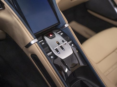 Certified 2025 Ferrari Roma Spider image 50