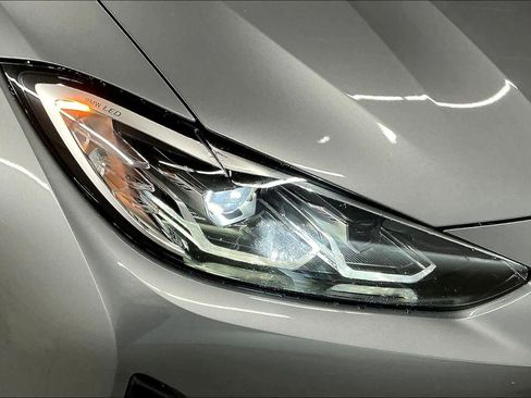 Used 2023 BMW i4 eDrive40 image 30