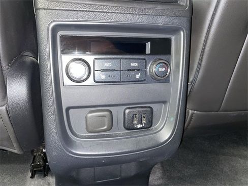 Used 2017 Buick Envision Essence image 18
