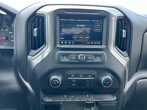 Used 2019 Chevrolet Silverado 1500 Custom Trail Boss w/ Custom Convenience Package AWD/4WD image 25