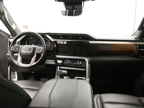 Used 2025 GMC Sierra 1500 Denali AWD/4WD image 14
