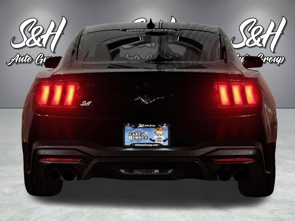 Used 2025 Ford Mustang Premium RWD image 23
