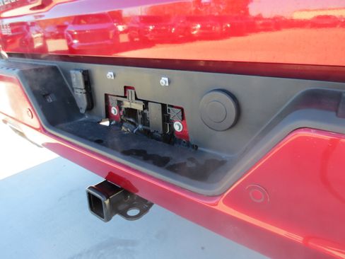 Used 2024 Chevrolet Silverado 1500 High Country w/ High Country Premium Package image 11