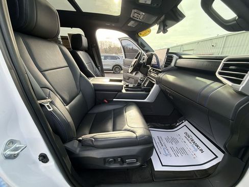 Used 2022 Toyota Tundra Platinum w/ Advanced Package image 11