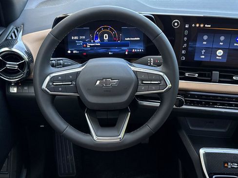 New 2026 Chevrolet Equinox ACTIV w/ Convenience Package III image 18