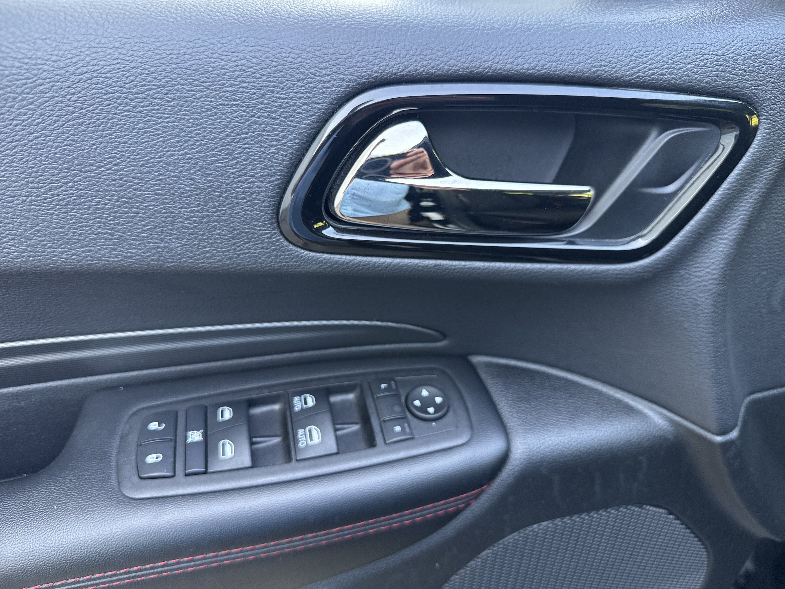 Used 2025 Dodge Durango GT AWD/4WD image 8