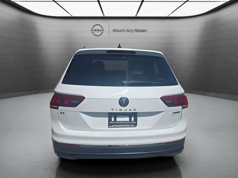 Used 2024 Volkswagen Tiguan SE AWD/4WD image 5