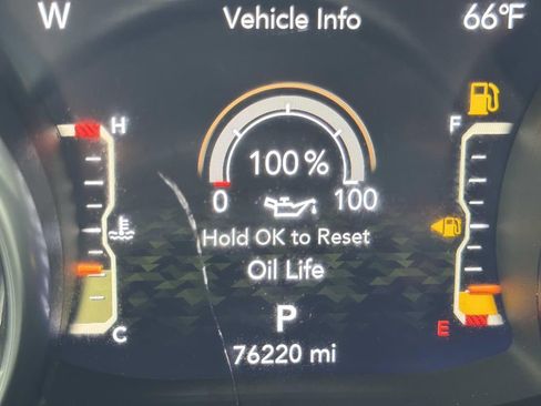 Used 2022 Jeep Gladiator Rubicon w/ LED Lighting Group AWD/4WD image 18