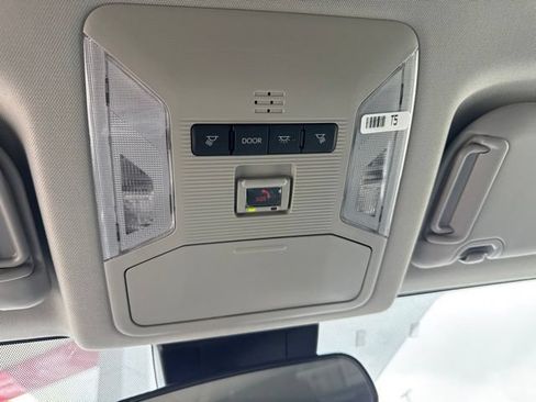 Used 2024 Toyota RAV4 XLE AWD/4WD image 24