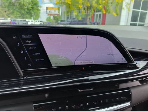 Used 2022 Cadillac Escalade Sport w/ Touring Package AWD/4WD image 18