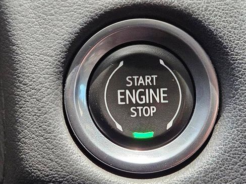 Used 2023 GMC Yukon AT4 w/ Technology Package AWD/4WD image 15